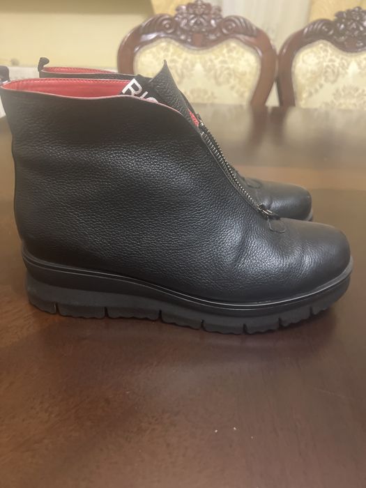 Зимові напівчоботи 41 р ідеальний стан