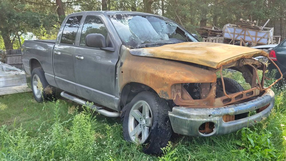 DODGE RAM 5.7 4x4 2004