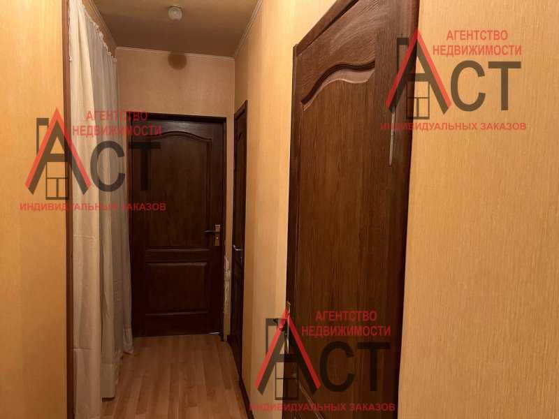 Продам 4-комн. кв. Центр, начало проспекта Героев Харькова, бывш Моск.