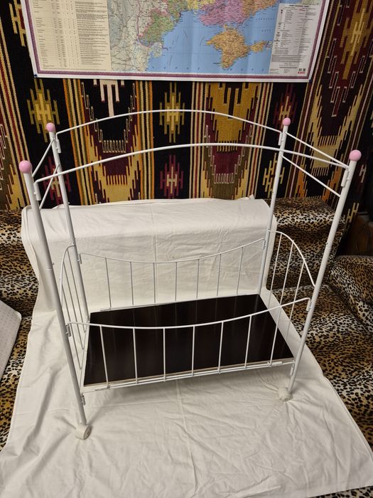 Кроватка для кукли.