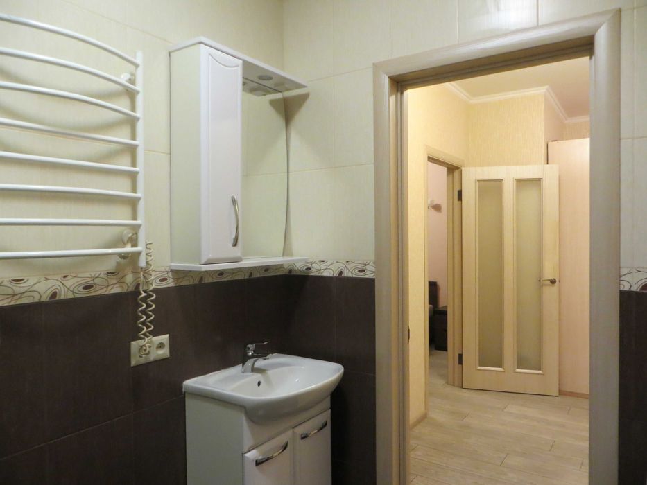 Оболонь. Посуточно, почасово. ст. метро "Героев Днепра" ТЦ "Oasis".