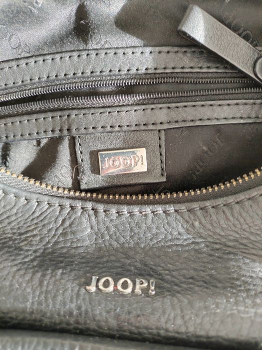 Czarna torebka firmy JOOP