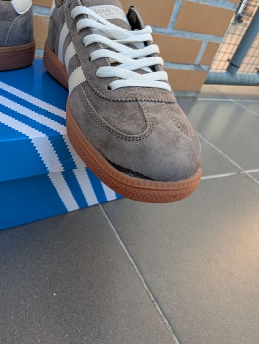Adidas tipo Spezial n41 com defeito