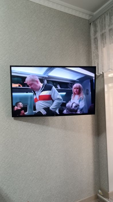 Телевізор LG 45 дюймів