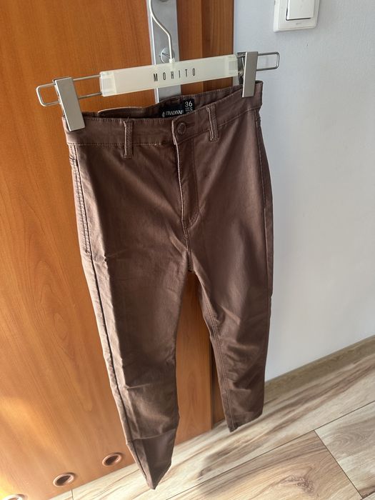 Spodnie marki stradivarius rozmiar 36