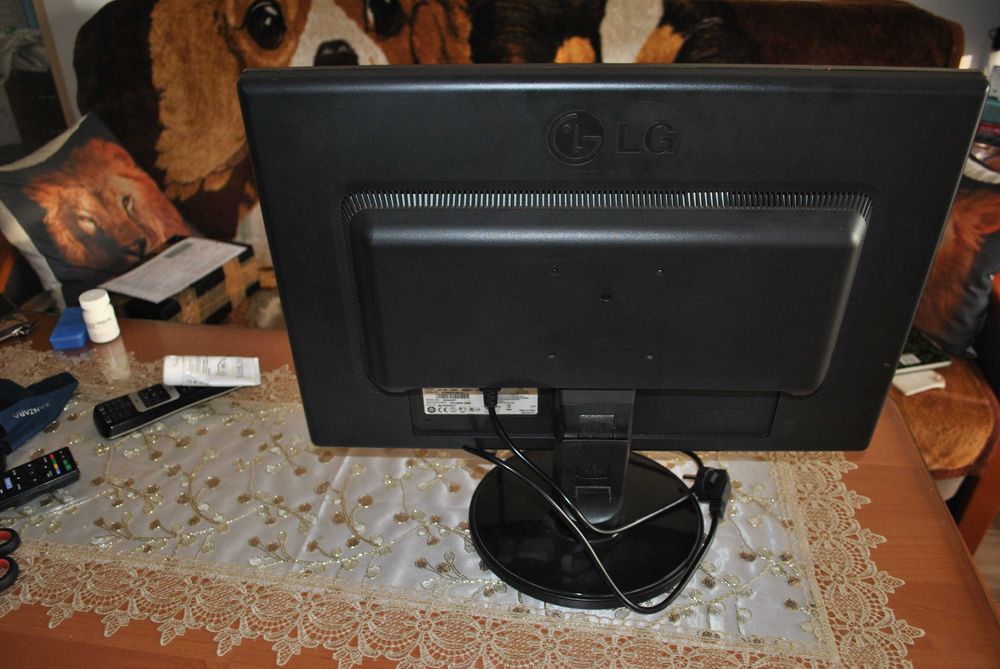 Monitor LG do komputera 22 cale