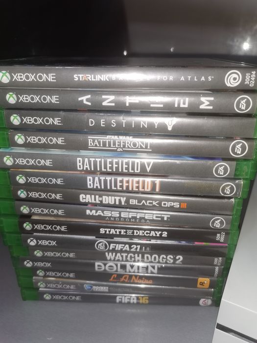 Xbox one s 1tb,pad,gry