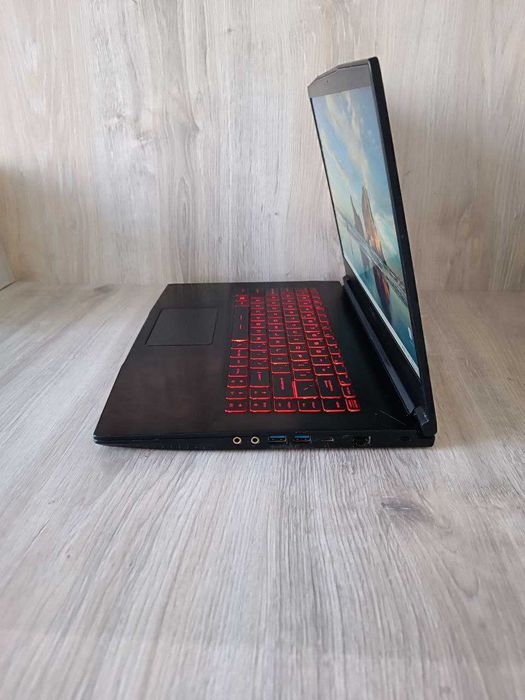 Игровой ноутбук MSi 15.6" 16GB SSD 256GB+HDD 500GB GTX 1650 MaxQ IPS