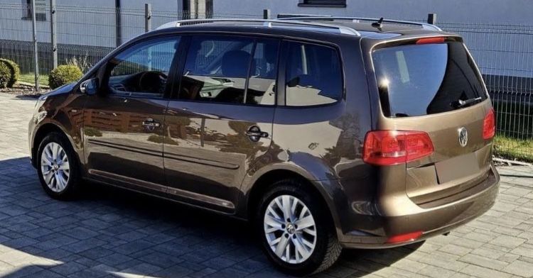 Wynajem aut wypozyczalnia samochodow wynajem bus 9 osobowy przewoz oso