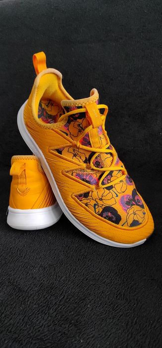 Nike Free TR Ultra rozmiar 39 (25 cm)