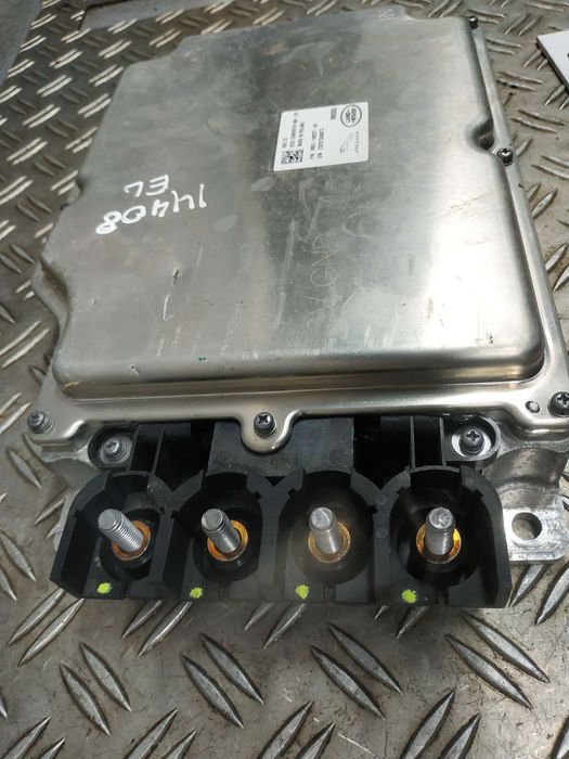 Land Rover Evoque 18- Батарея EL14408 R8E214B227AD