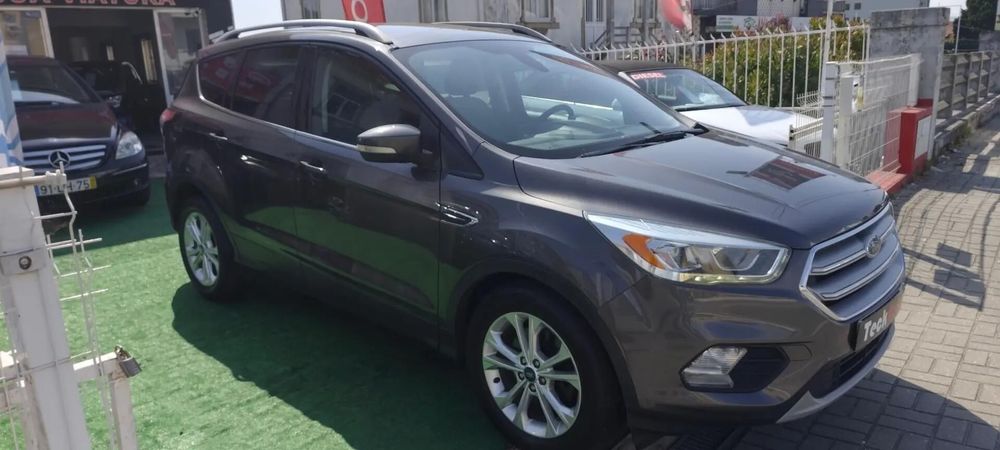 Ford Kuga 1.5 TDCi EcoBlue Titanium