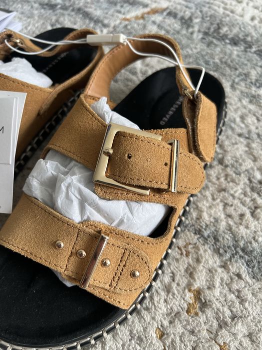Босоніжки шкіряні сандалі для дівчинки zara reserved Нові