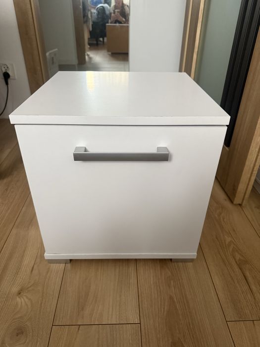 Szafka biala 40 cm