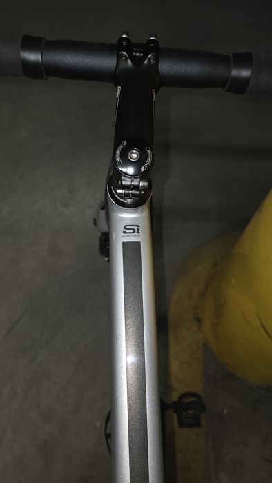 Bicicletas  1 montanha roda 29 suspensão total canondale.  2 estrada