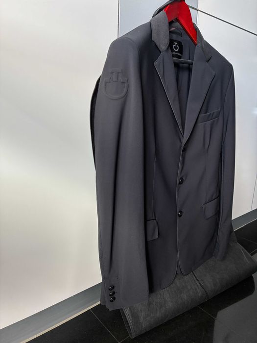 Casaco competição preto tamanho 42 Cavalaria Toscana