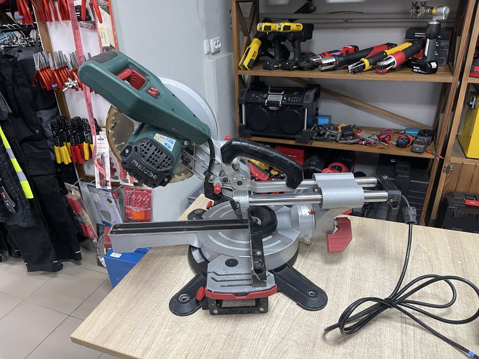 Metabo KGS 216 M / дискова пила з протяжкою  Метабо