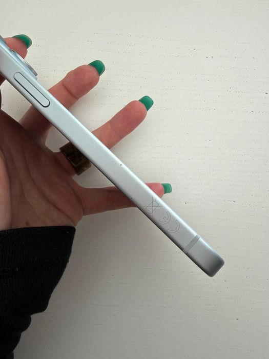 iPhone 15 niebieski 256GB