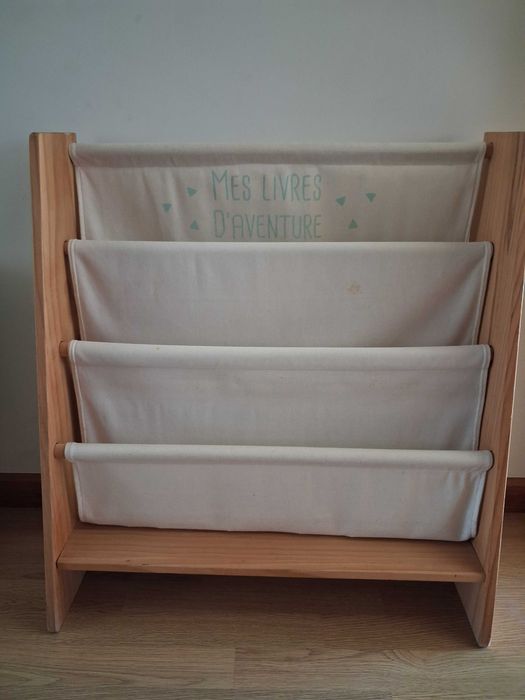 Estante livros para bébes