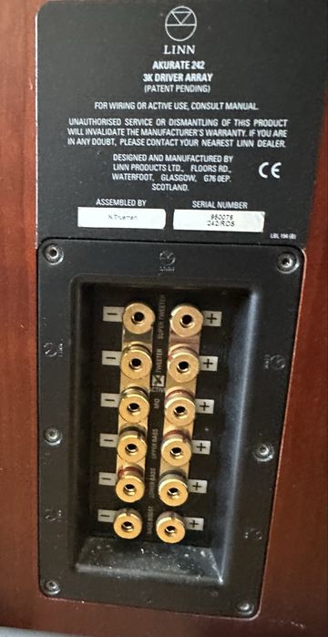 Linn Akurate 242 - colunas hifi de referência