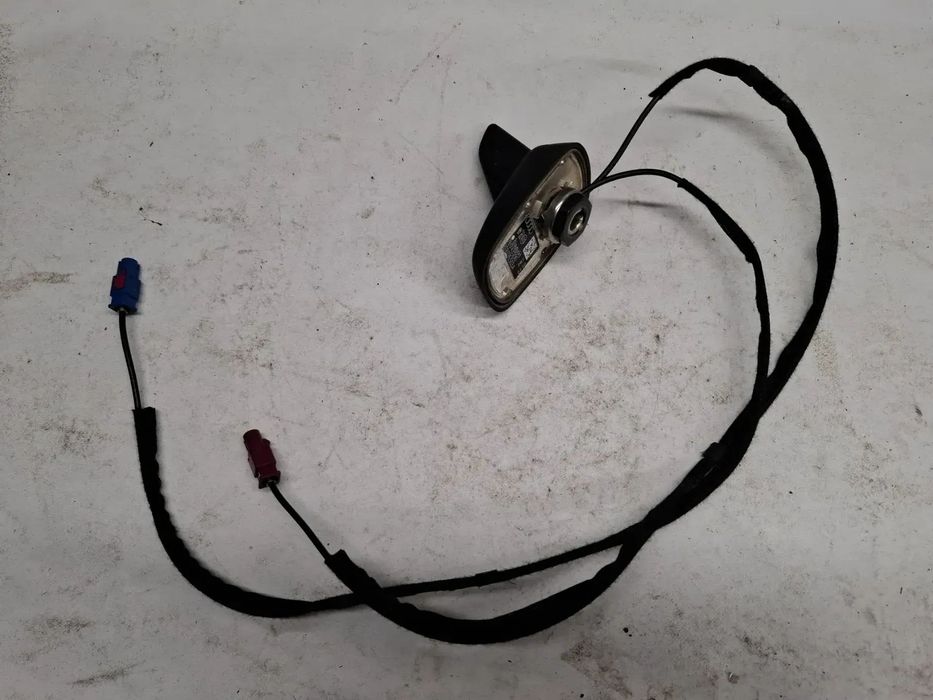 Antena Dachowa GPS Audi A5 8T8035503A