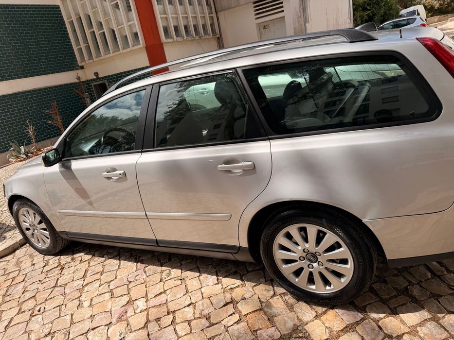 Vende carrinha volvo 2006 impecavel a gasoleo