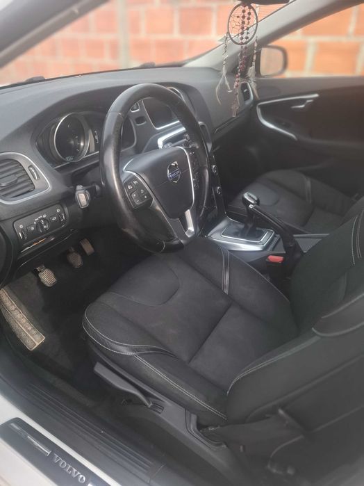 Vendo Volvo V40 D4 — photo 5