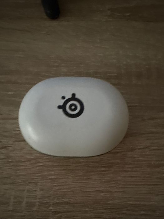 Etui od sluchawek steelseries game buds