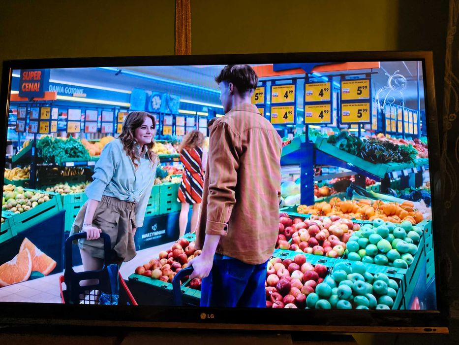 Telewizor LG 42" + Dekoder | Tuner SAT | Smart TV | Netflix/Youtube