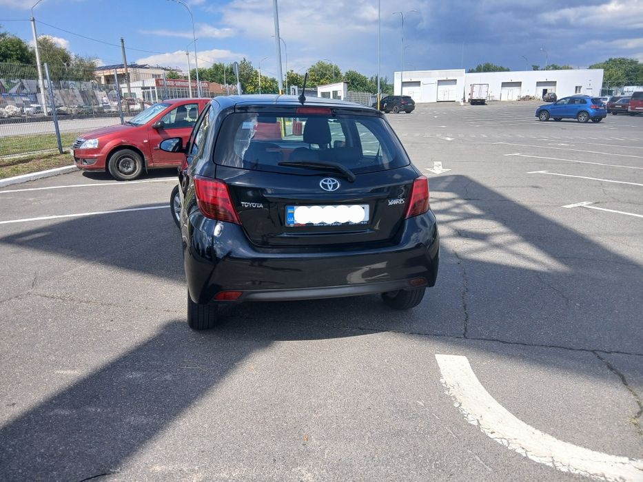 Продам Toyota Yaris