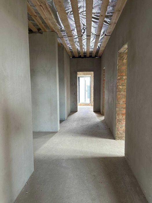 Продам  будинок Американку з гаражем, з земельною ділянкою!!