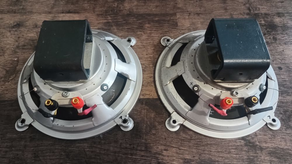 Динаміки Isophon .