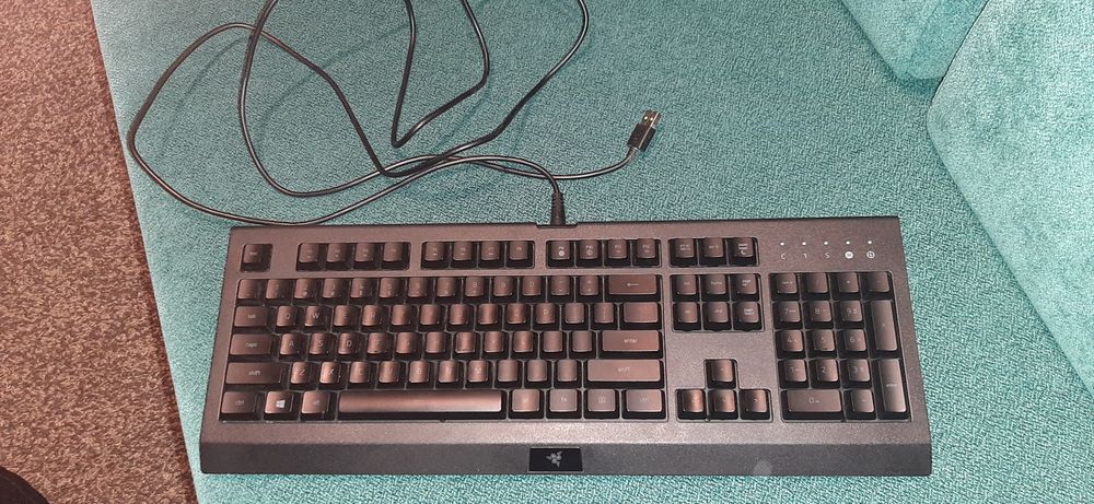 Klawiatura Razer Cynosa Lite gamingowa.