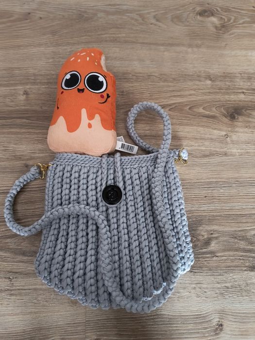 Torebka szara na szydełku