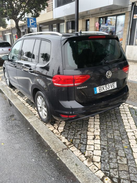 Volkswagen Touran 1.6 como novo