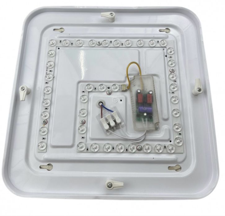 Квадратна люстра 24-90W – стельовий LED світильник із пультом