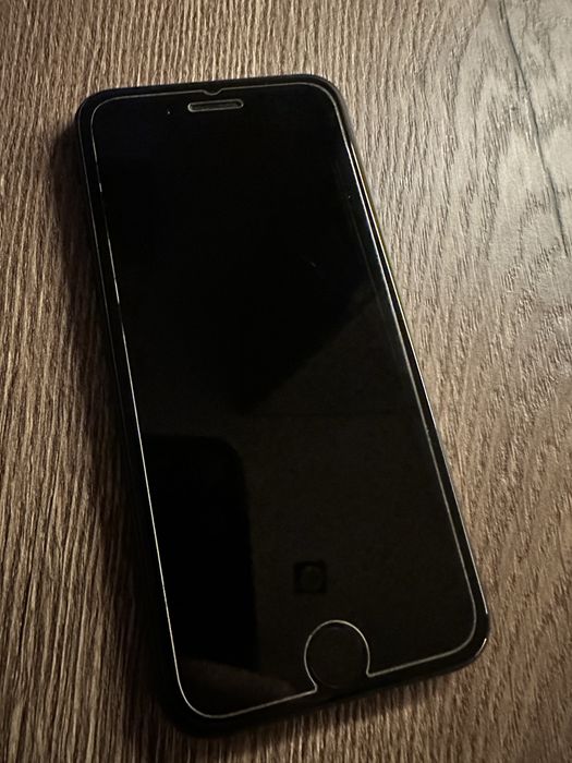 IPhone SE smartfon
