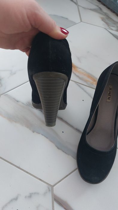 Czółenka na grubym obcasie czarne 39