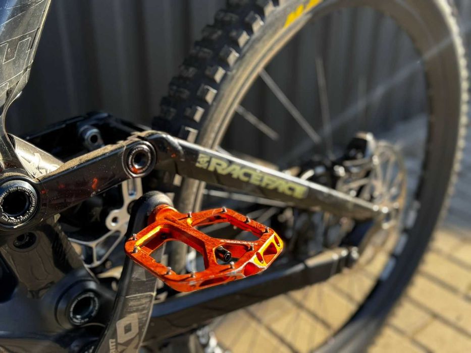 Canyon Sender  CARBON