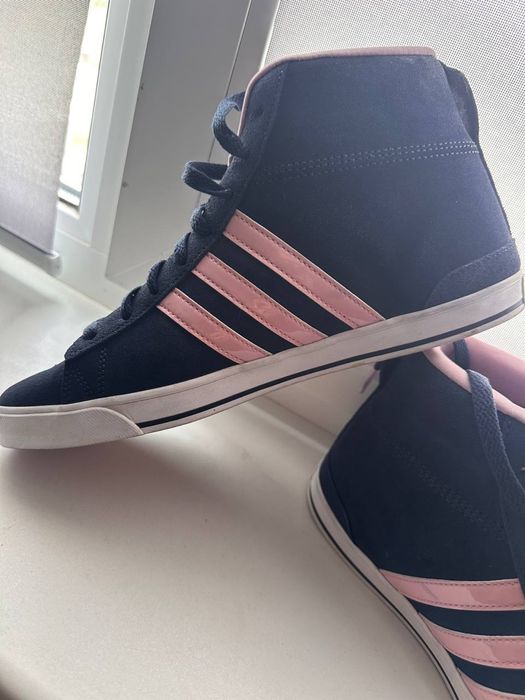 Высокі кросівки Adidas