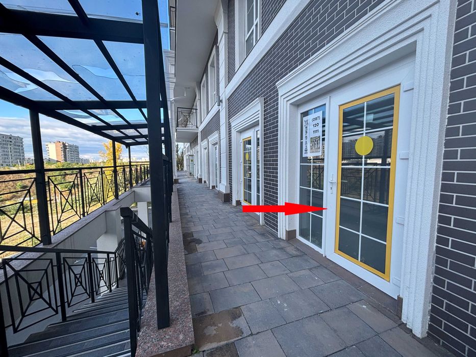 Без комісії, кращий магазин 95 кв.м., вул. Максимовича, ЖК Нова Англія