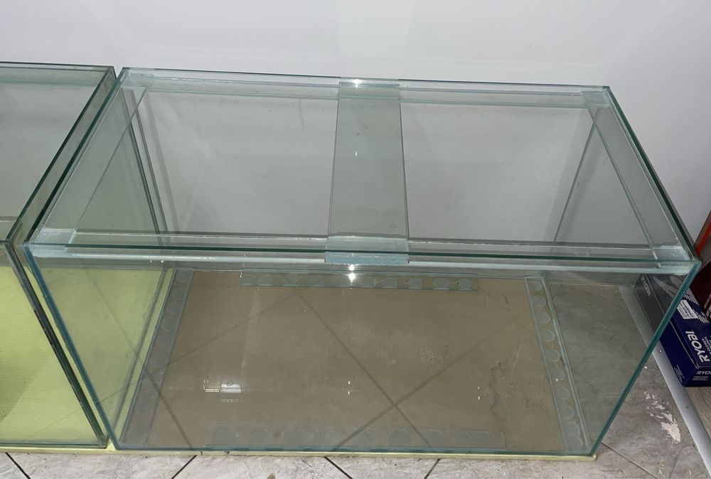 Новий акваріум на 300 л