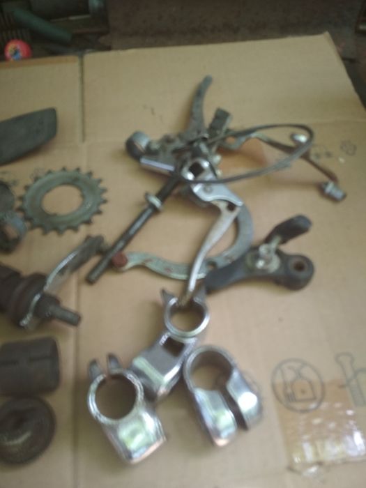Продам запчасти на велосипеды