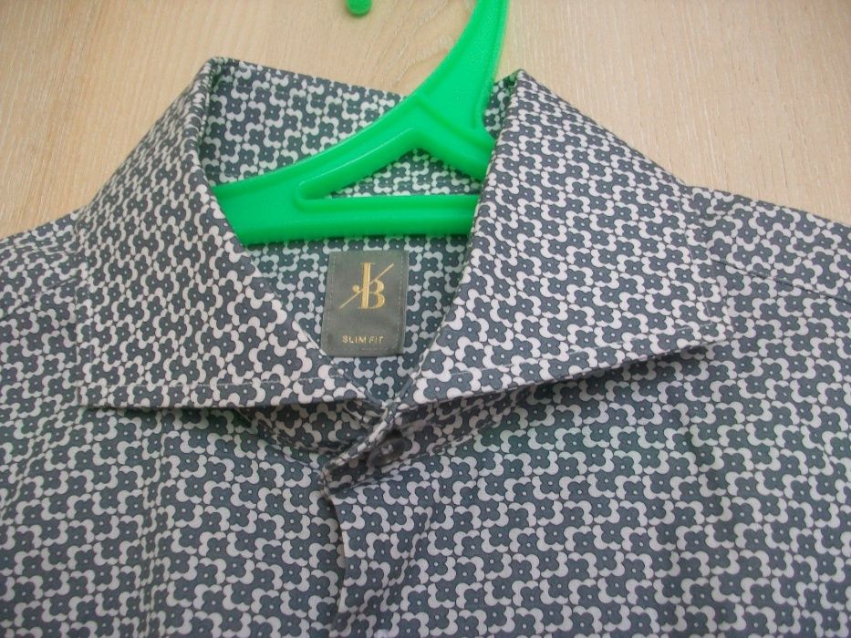 Рубашка мужская.