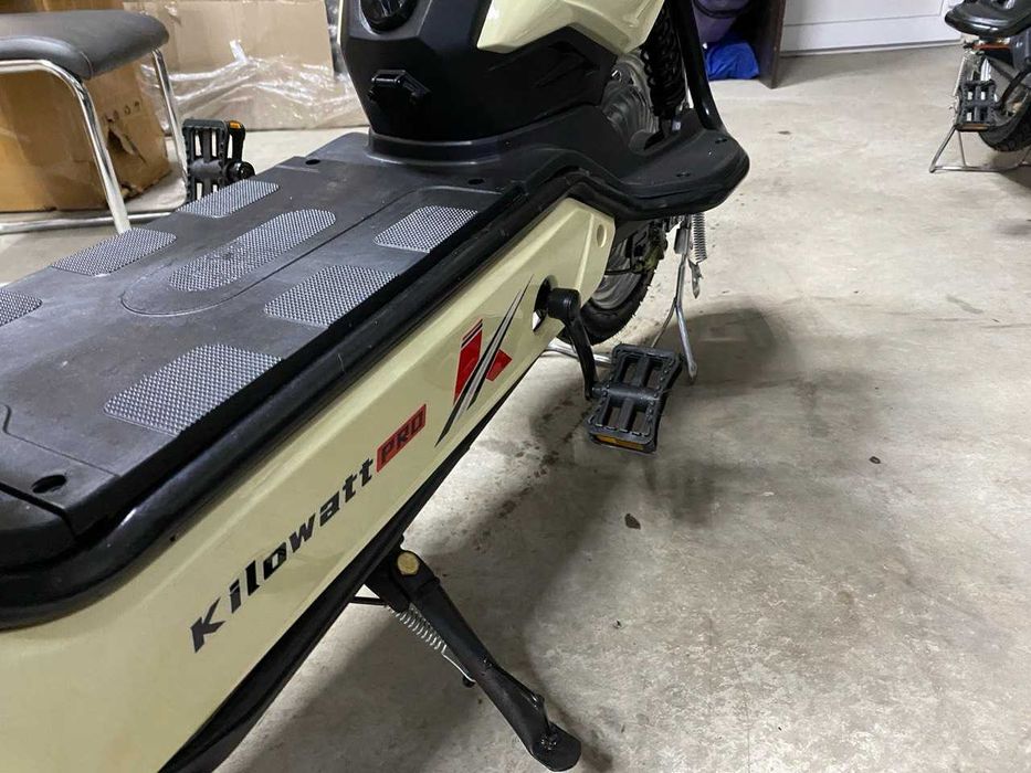 Електроскутер IDemo KILOWATT GBl100-LFP