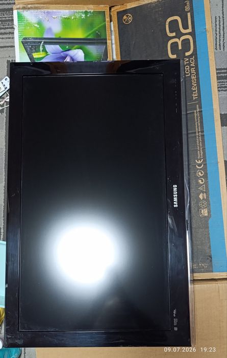 Продам телевізор Samsung 32