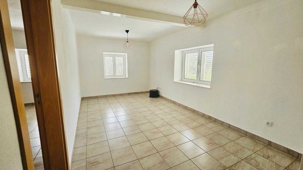 Moradia Totalmente Renovada