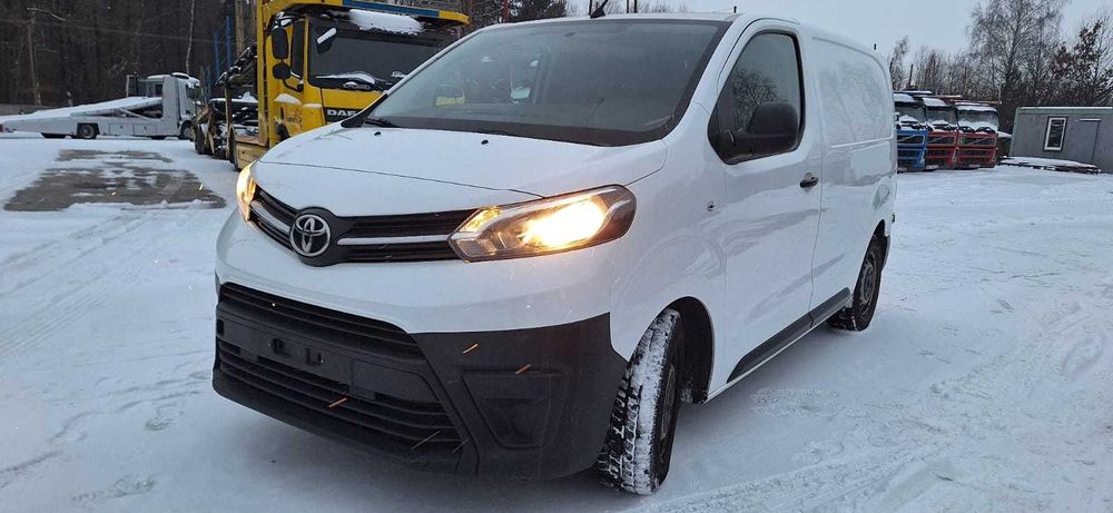 cała Toyota ProAce na części