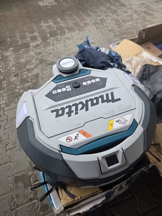 Makita DRC300 18V LXT robot odkurzający RoboPro – uszkodzony