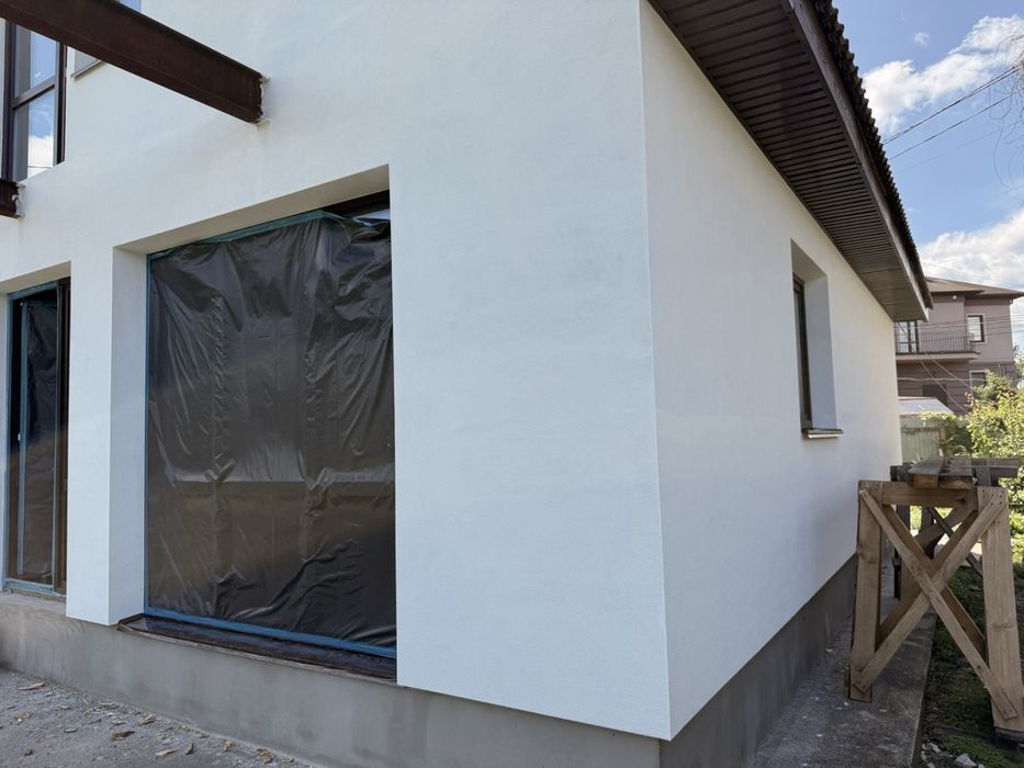 Осокорки. Обмін на квартиру!Будинок з виходом на озеро Святище!